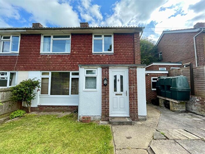 3 Bedroom Semi-Detached House For Sale In St. Marys Close, Potterne, Devizes, SN10