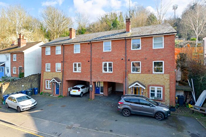 1 Bedroom Flat For Sale In Brighton Road, Godalming, GU7