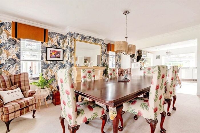 4 Bedroom Detached House For Sale In Rosehill Road, Burnley, Lancashire, BB11