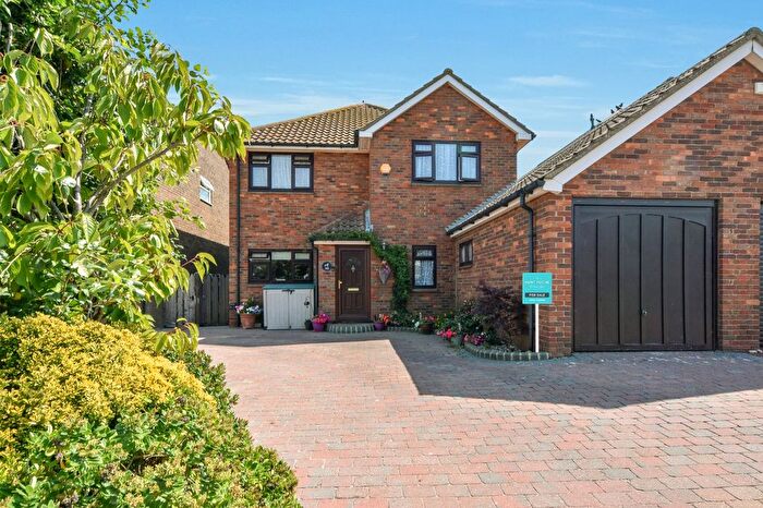 4 Bedroom Detached House For Sale In Admirals Walk, Shoeburyness, Essex, SS3
