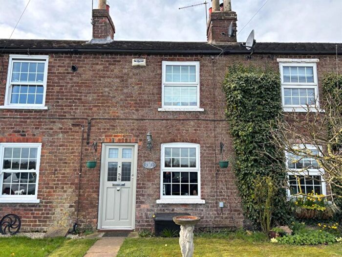 2 Bedroom Terraced House For Sale In Rise Lane, Catwick, HU17