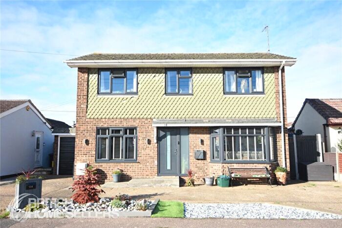 4 Bedroom Detached House For Sale In Chapman Road, Canvey Island, Essex, SS8