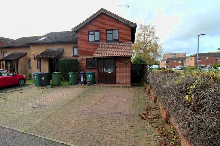 2 Bedroom End Of Terrace House To Rent In Chenies Way, Watford, WD18
