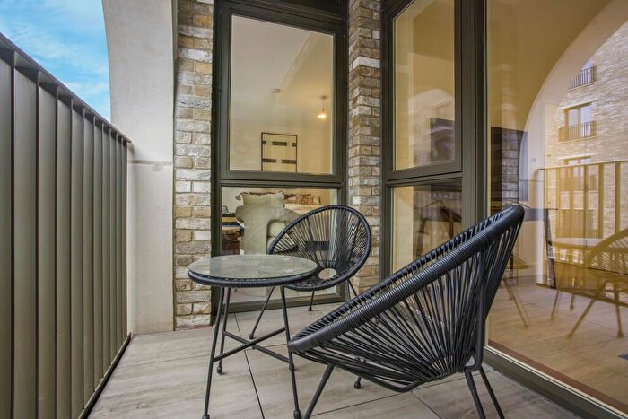 1 Bedroom Apartment For Sale In Melsetter Road, London, E17