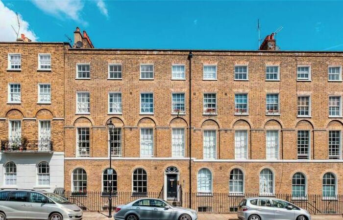 2 Bedroom Flat To Rent In Myddelton Square, London, EC1R