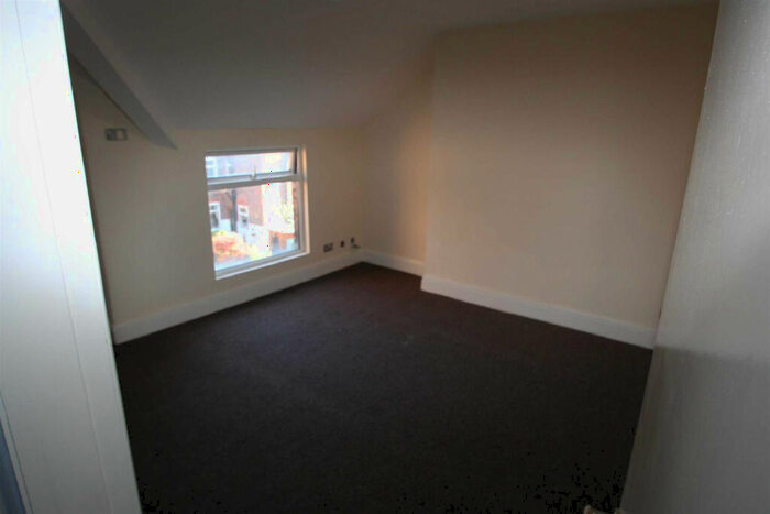 1 Bedroom Apartment To Rent In Roseneath Road, Manchester, M41