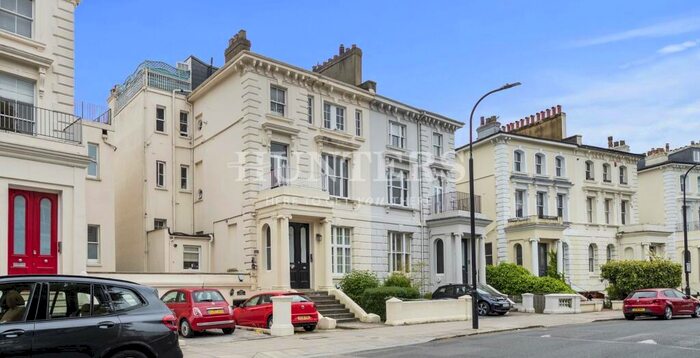 2 Bedroom Flat For Sale In Buckland Crescent, Swiss Cottage, NW3