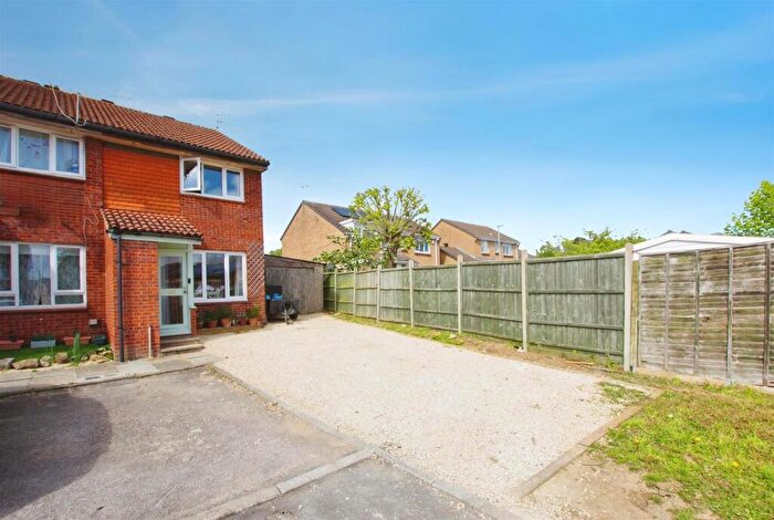 2 Bedroom End Of Terrace House For Sale In Chandos Close, Grange Park, SN5