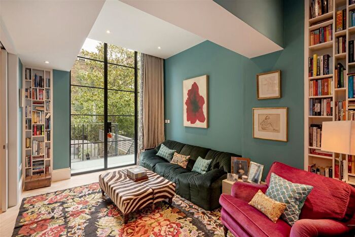 5 Bedroom Terraced House For Sale In Shalcomb Street, Chelsea, SW10