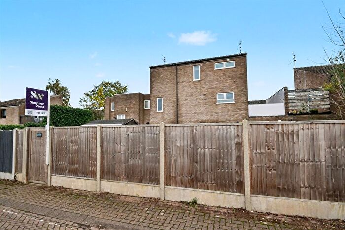 2 Bedroom Flat To Rent In Blenheim Walk, Corby, NN18