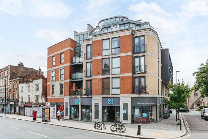 1 Bedroom Flat To Rent In Highgate Road, London, NW5