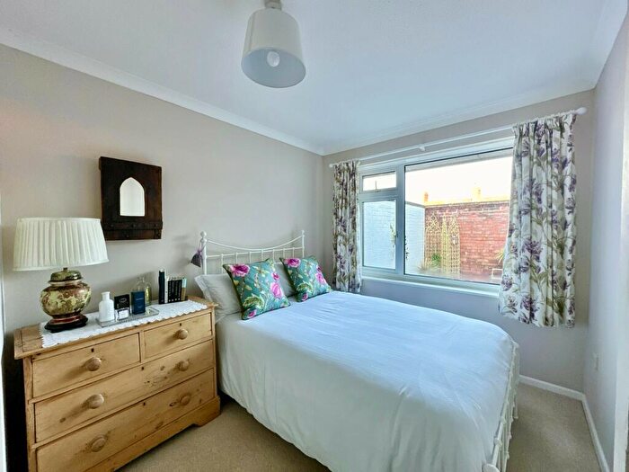 2 Bedroom Bungalow For Sale In Queens Court, Ledbury, HR8