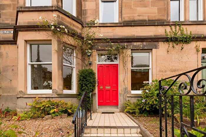 3 Bedroom Flat For Sale In Falcon Avenue, Edinburgh, EH10