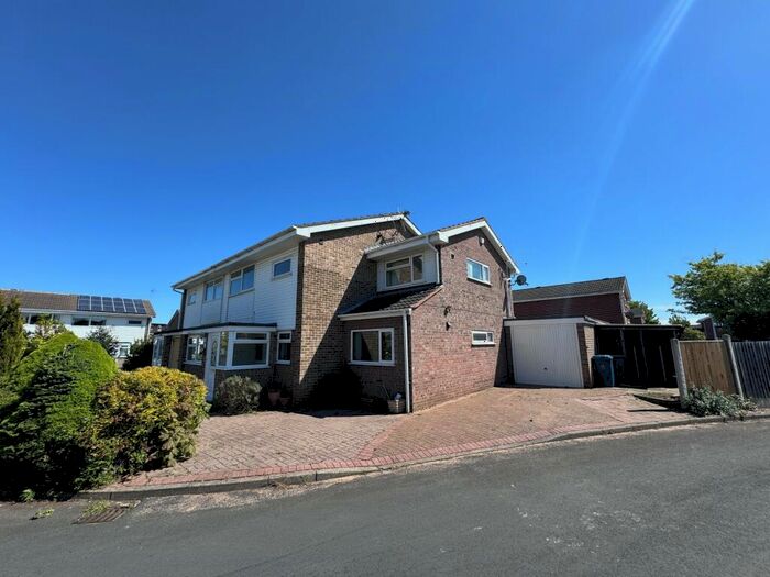 4 Bedroom House To Rent In Newstead Drive, West Bridgford, NG2