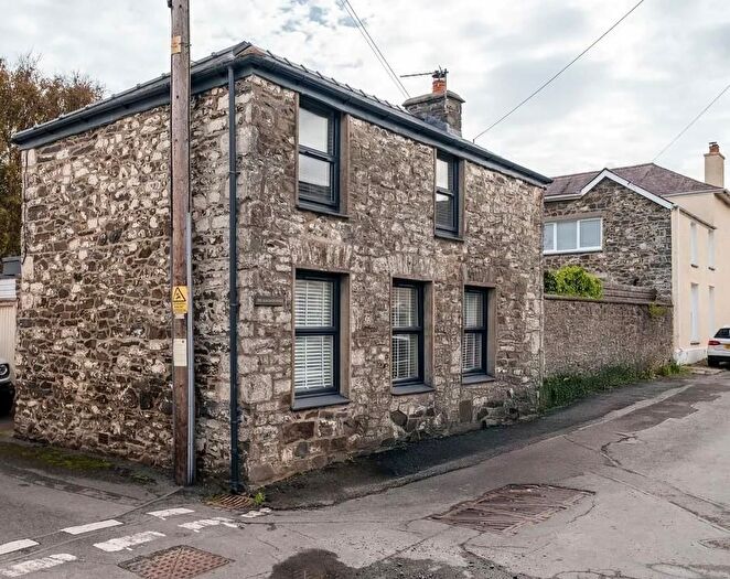 2 Bedroom Cottage For Sale In Oxford Street, Aberaeron, SA46
