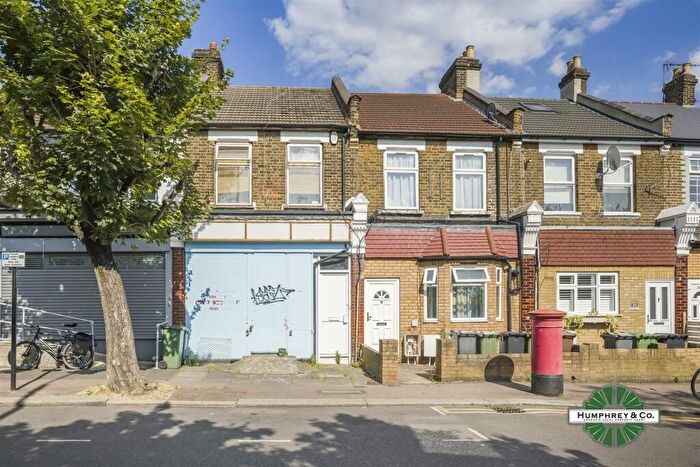 1 Bedroom Flat To Rent In Higham Hill Road, London, E17