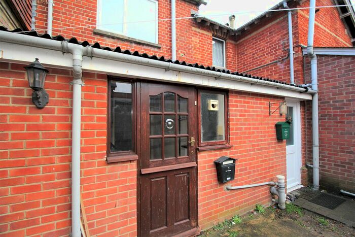 1 Bedroom Flat To Rent In Lymington Bottom Road, Medstead, Alton, GU34