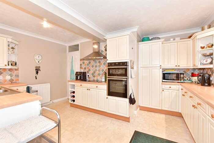 4 Bedroom Detached House For Sale In The Ridgeway, Lympne, Hythe, Kent, CT21