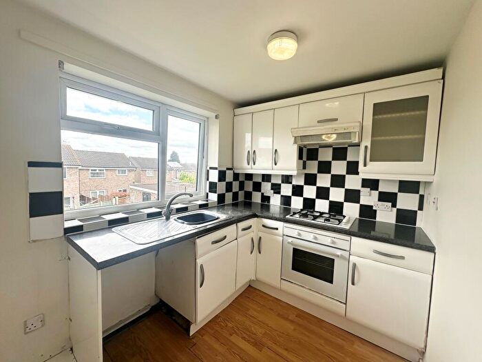 2 Bedroom Maisonette To Rent In Staindale Court, Nottingham, NG8