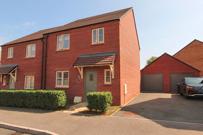 3 Bedroom Semi-Detached House For Sale In Blane Place, Potton, Sandy, SG19