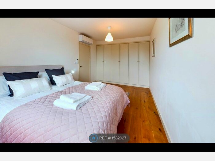 1 Bedroom Flat To Rent In Glynde Place, Horsham, RH12