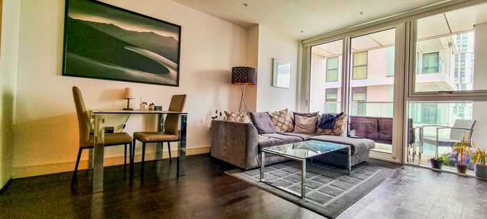 1 Bedroom Flat To Rent In Pinto Tower, Nine Elms Point, SW8