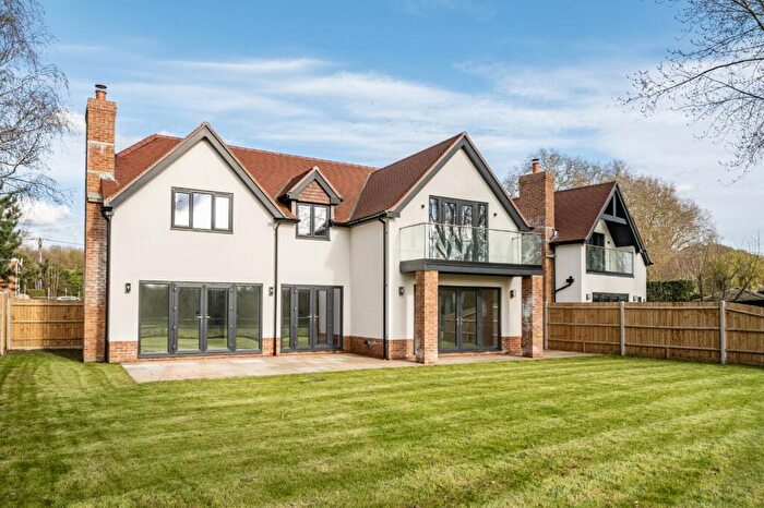4 Bedroom Detached House For Sale In Marshmead Close, Clarendon, Salisbury, Wiltshire, SP5