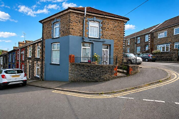 2 Bedroom End Terrace House For Sale In Cribbyn Ddu Street, Ynysybwl, Pontypridd, CF37