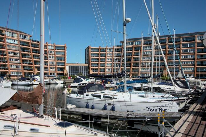 2 Bedroom Apartment To Rent In Oyster Quay, Port Solent, PO6