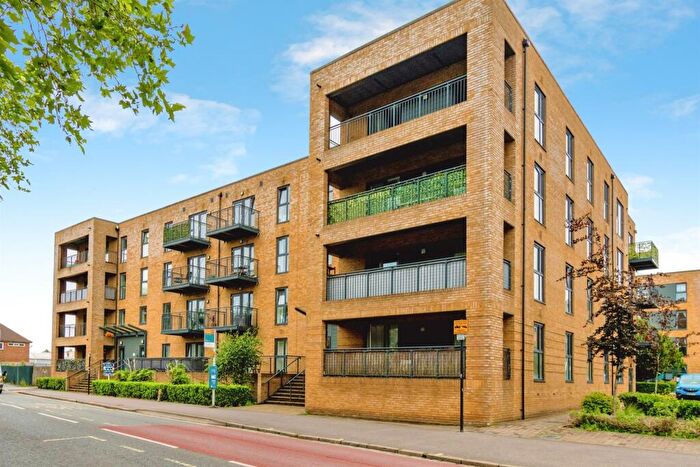1 Bedroom Apartment For Sale In Albert Road North, Southampton, SO14