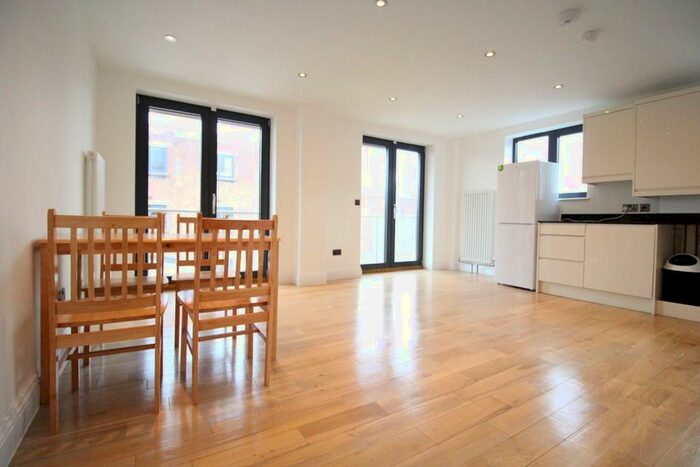 2 Bedroom Apartment To Rent In Hoxton Street, London, N1