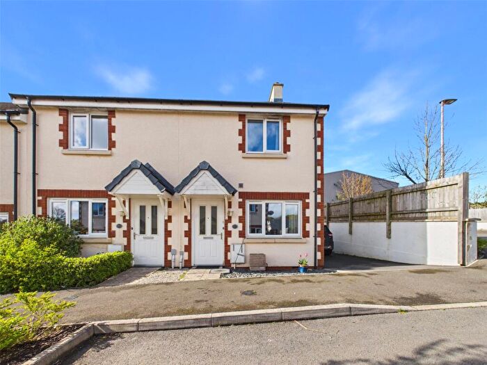 2 Bedroom End Of Terrace House For Sale In Old Market Place, Holsworthy, Devon, EX22