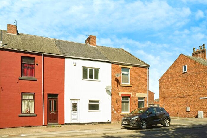 3 Bedroom Terraced House To Rent In Pontefract Road, Shafton, Barnsley, S72