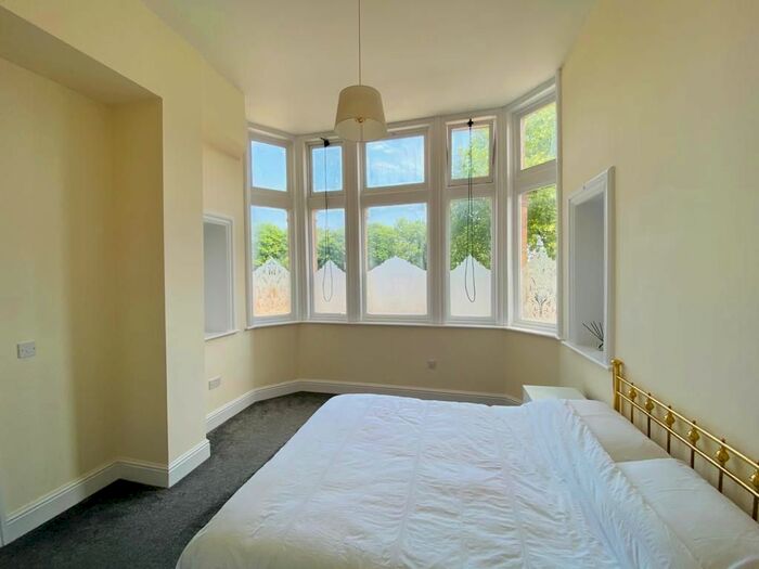 1 Bedroom Flat To Rent In Queens Hotel, Front Street, Pontefract WF8