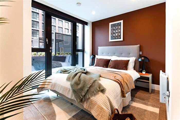 2 Bedroom Apartment To Rent In Uncle Leeds, Whitehall, LS12
