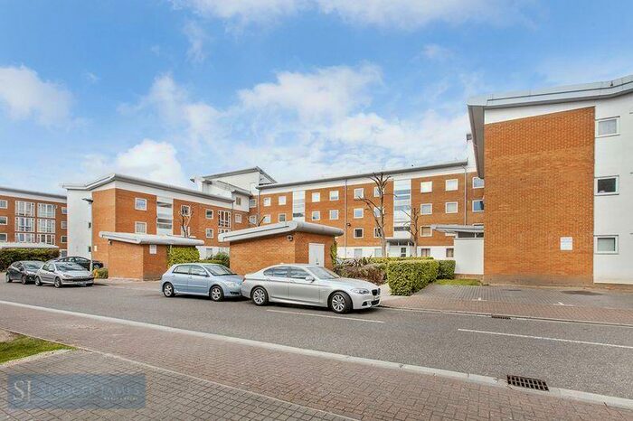 1 Bedroom Apartment To Rent In Fishguard Way, Galleons Lock, E16