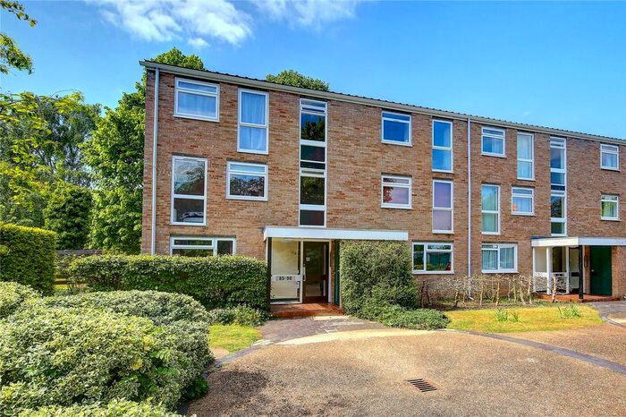 1 Bedroom Flat To Rent In Harrowdene Gardens, Teddington TW11