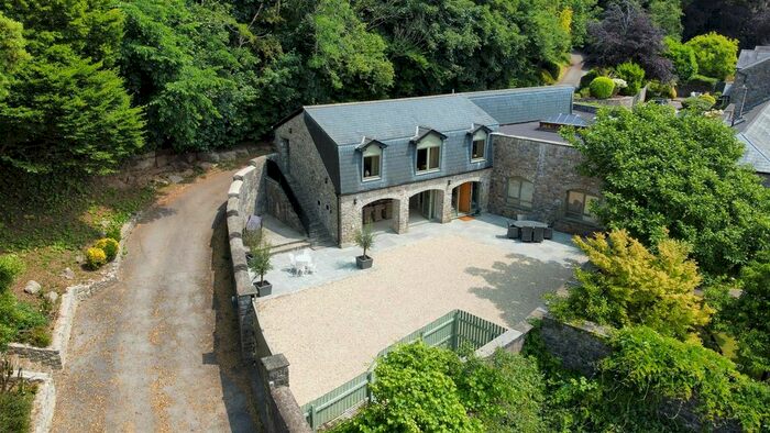 3 Bedroom Barn Conversion To Rent In St. Hilary, Cowbridge, CF71