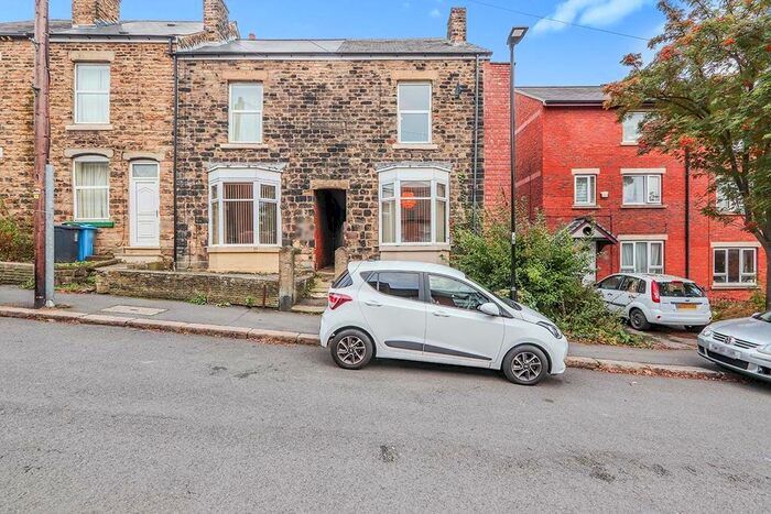 3 Bedroom Terraced House To Rent In Alexandra Road, Sheffield, South Yorkshire, S2