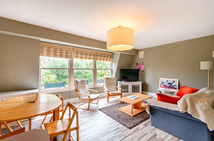 1 Bedroom Flat For Sale In Randolph Avenue, Maida Vale, London, W9
