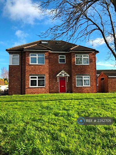 2 Bedroom Flat To Rent In Bells Lane, Kent, ME3