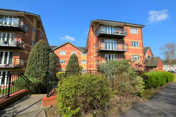 2 Bedroom Flat To Rent In Capital Point, RG1