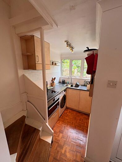 2 Bedroom Cottage To Rent In Mount Place, Lewes, BN7