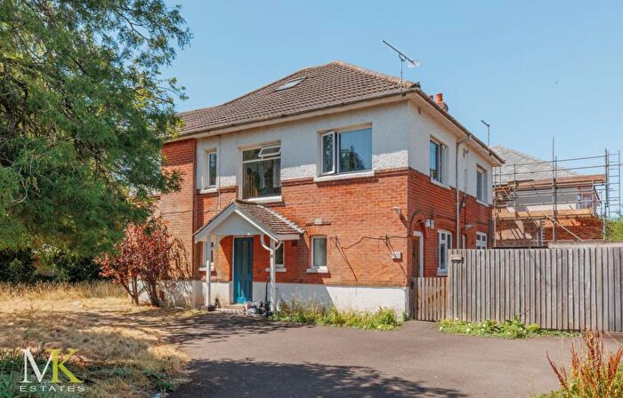 4 Bedroom Flat For Sale In Stokewood Road, Stokewood Road, BH3