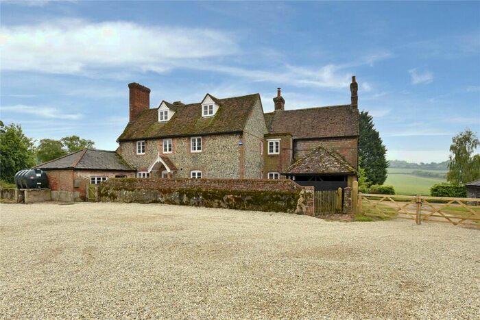 6 Bedroom Detached House To Rent In Swyncombe, Henley-on-Thames, Oxfordshire, RG9