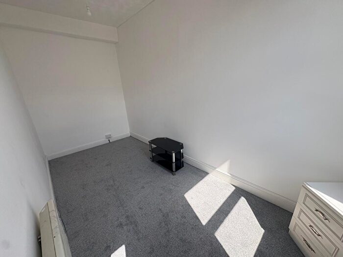 1 Bedroom Apartment To Rent In Woodfield Street, Morriston, Swansea, SA6