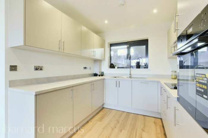 2 Bedroom Apartment To Rent In Upper High Street, Epsom, KT17