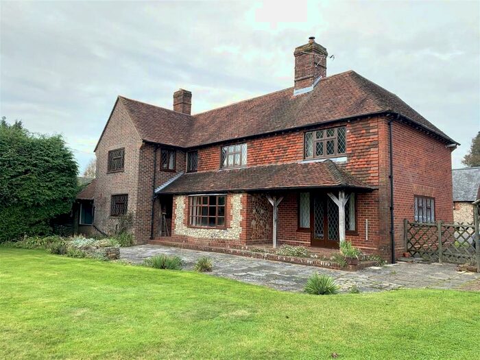 4 Bedroom Detached House To Rent In Catherington Lane, Waterlooville, PO8