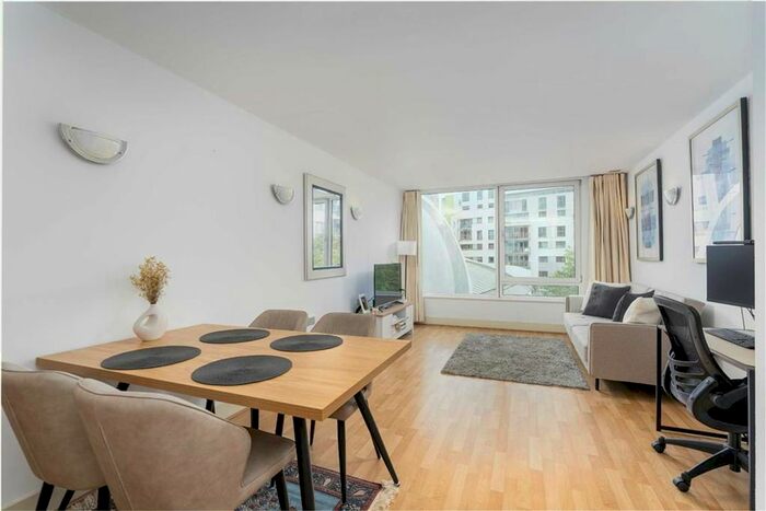 1 Bedroom Flat To Rent In Empire Square West, Empire Square, London, SE1