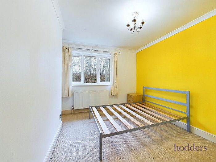 2 Bedroom End Of Terrace House To Rent In Quincy Road, Egham, Surrey, TW20